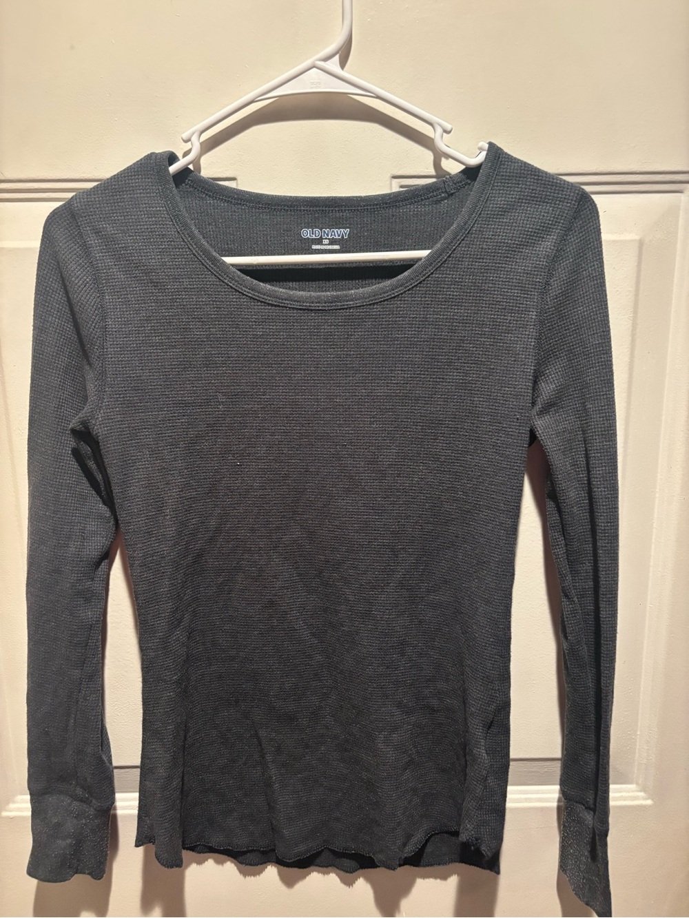 Old Navy Gray Long Sleeve Waffle Thermal Scoop Neck Top
